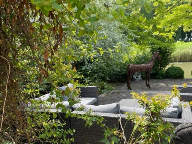 Villa domaine de la bergerie à Zuid-Beijerland Extérieur photo